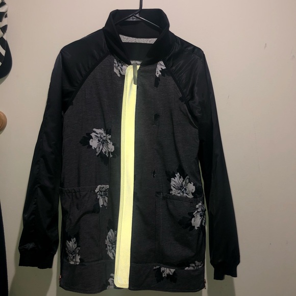 RARE Lululemon Reversible Print Bomber Jacket - Picture 2 of 10